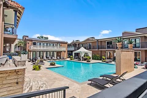 5916 Sandhurst Ln #135, Dallas, TX 75206