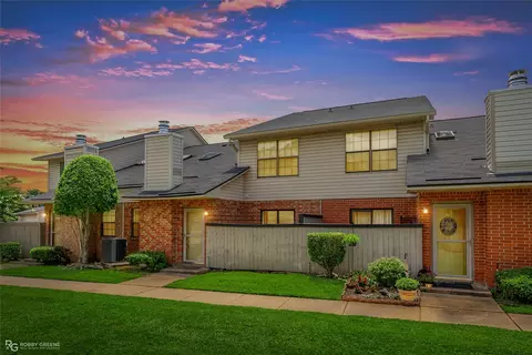 3636 Greenacres Place Dr #64, Bossier City, LA 71111