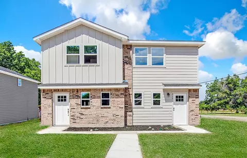 935 River Rd, Fort Worth, TX 76114