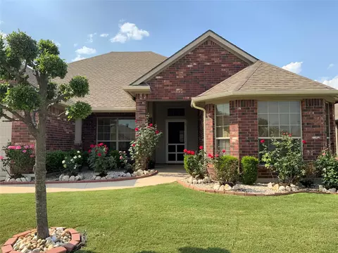 208 Mckamy Blvd, Denton, TX 76207