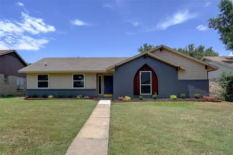 656 Red River Dr, Lewisville, TX 75077