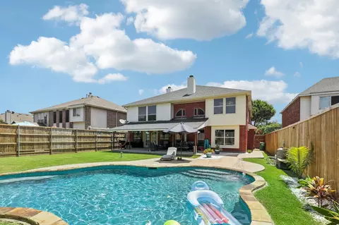 7300 Livingston Dr, Denton, TX 76210