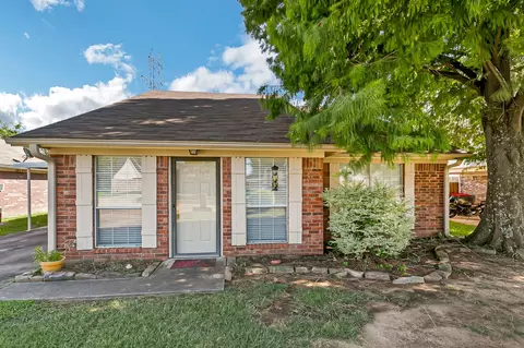 4230 Sunrise Dr, Paris, TX 75462