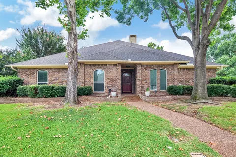 1228 Dark Forest Dr, Lewisville, TX 75067