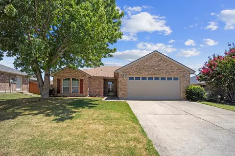 524 Bretts Way, Burleson, TX 76028