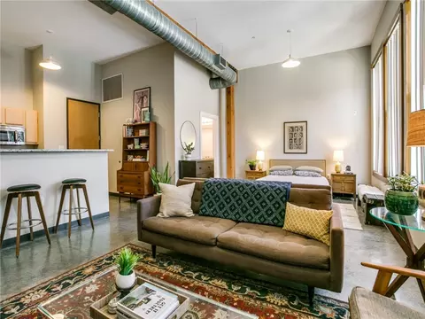 2502 Live Oak St #206, Dallas, TX 75204