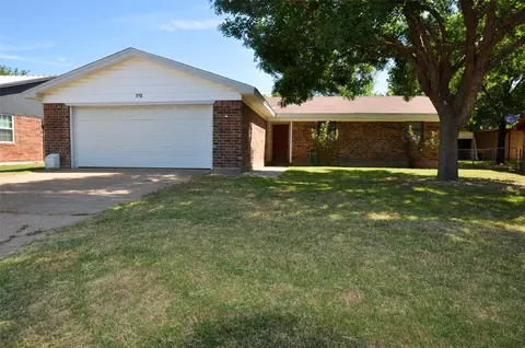 110 Hall St, Weatherford, TX 76088