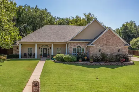1920 Lucas Ct, Denison, TX 75020