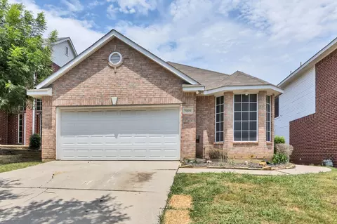 5009 Lodgepole Ln, Fort Worth, TX 76137