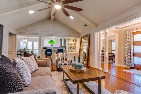 2216 Southern Ct, Carrollton, TX 75006