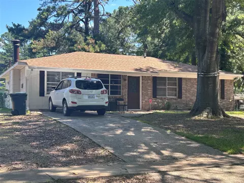 2860 Alkay Dr, Shreveport, LA 71118