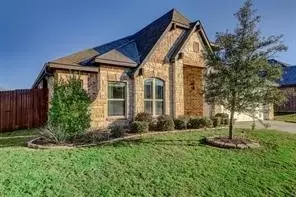 9408 Wellington Dr, Oak Point, TX 75068