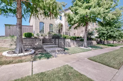 4911 Dominion Blvd, Irving, TX 75038