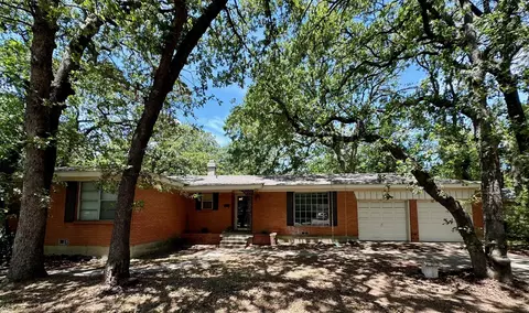 1109 Reed St, Hurst, TX 76053