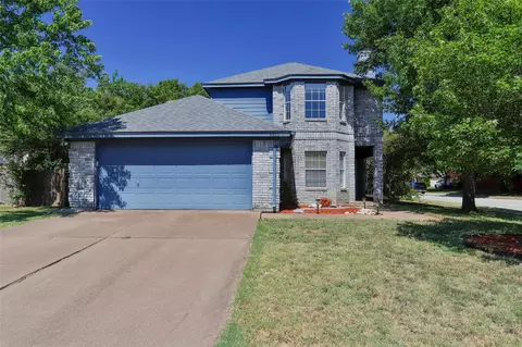 6925 Lyndale Dr, Watauga, TX 76148