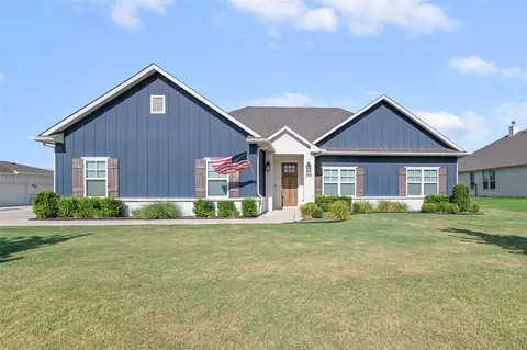 1506 Back Stretch Rd, Justin, TX 76247