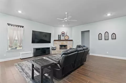 1506 Back Stretch Rd, Justin, TX 76247 photo 8