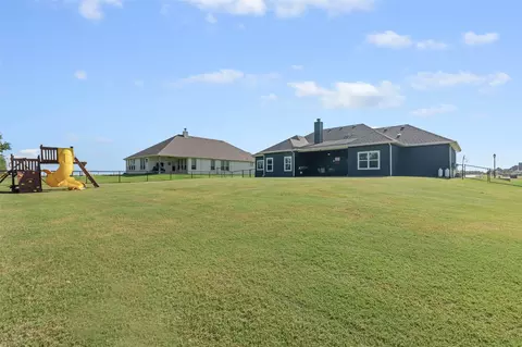 1506 Back Stretch Rd, Justin, TX 76247 photo 27