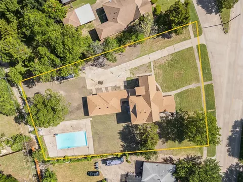2035 Cedar Crest Blvd, Dallas, TX 75203