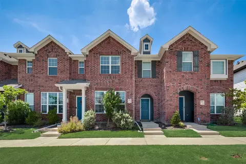 3913 Hometown Blvd, Heartland, TX 75126