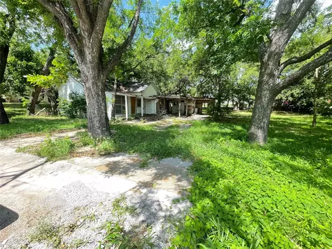 1206 Reynolds St, Goldthwaite, TX 76844