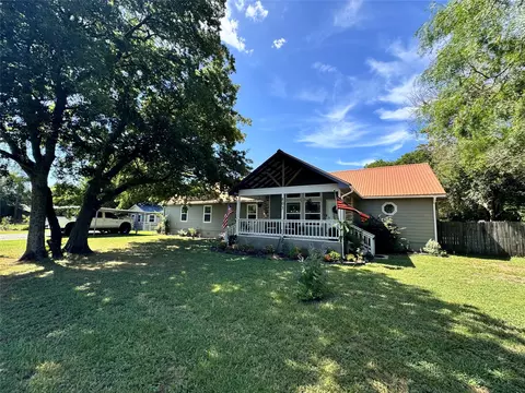 Exterior - 803 County Road 701, Cleburne, TX 76031 photo 1 of 9
