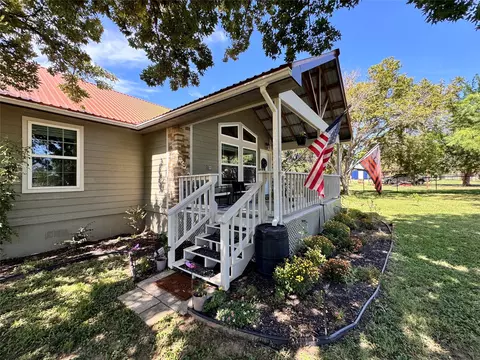 Exterior - 803 County Road 701, Cleburne, TX 76031 photo 2 of 9