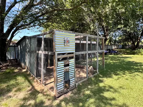 Exterior - 803 County Road 701, Cleburne, TX 76031 photo 9 of 9