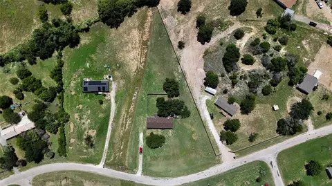 197 Blue Sky Ln, Springtown, TX 76082