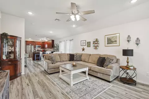 1106 Chase Ave, Cleburne, TX 76031 photo 5