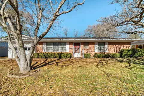 3185 E Houston, Paris, TX 75460