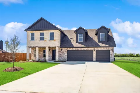 209 Cedar Elm Ln, Nevada, TX 75173