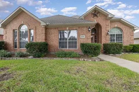 2806 Roughleaf Ln, Rowlett, TX 75089