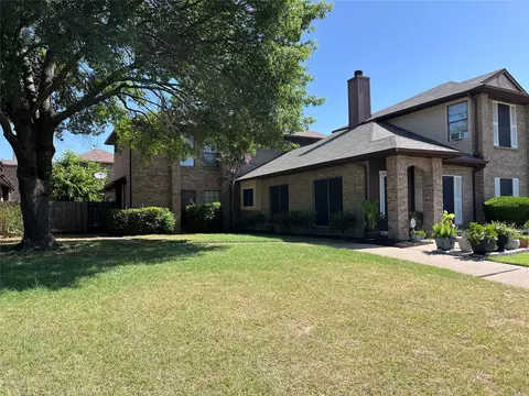 729 Cresent Dr, Desoto, TX 75115