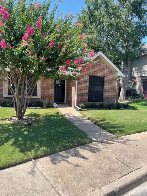 1105 Morningside Ct, Mesquite, TX 75150