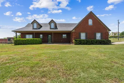 4701 S Nolan River Rd, Cleburne, TX 76033