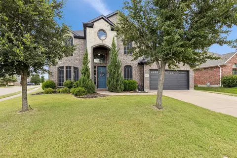 3064 Hidden Valley Dr, Fort Worth, TX 76177
