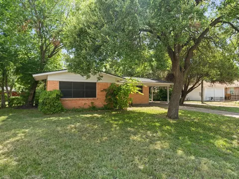 2310 San Paula Ave, Dallas, TX 75228
