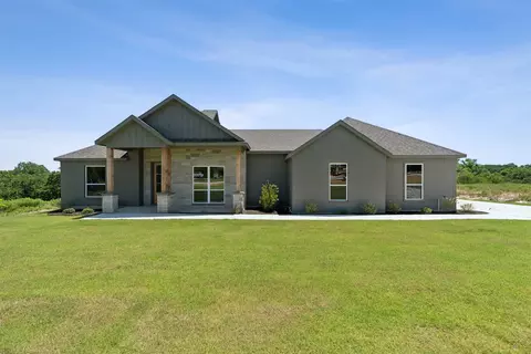 9016 Valley Oak Ct, Springtown, TX 76082