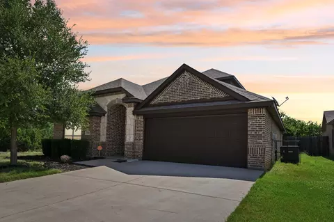 11801 Bellegrove Rd, Burleson, TX 76028