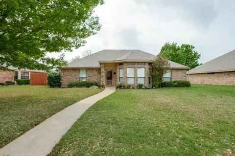 2529 Rochdale St, Garland, TX 75040