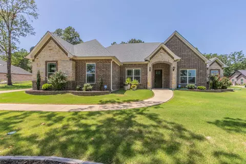 14507 Meadow Gln, Lindale, TX 75771