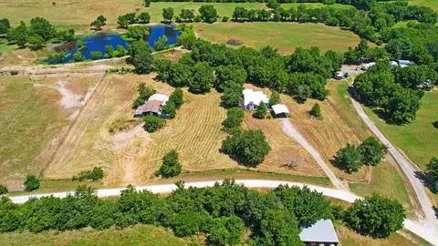 4888 Pecan Creek Rd, Celeste, TX 75423