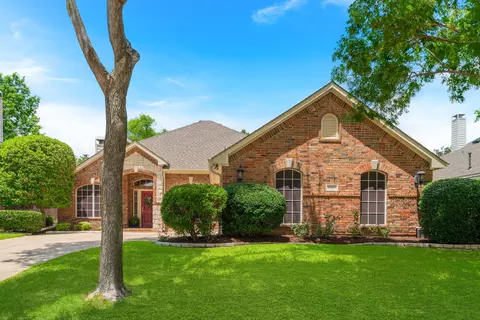1307 Limestone Creek Dr, Keller, TX 76248