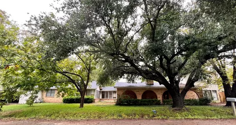 419 N Collier St, Grand Saline, TX 75140