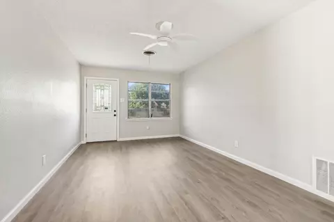 116 Travis Dr, Euless, TX 76039 photo 4