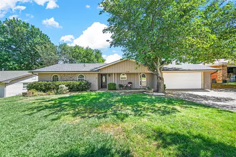 116 Johnson Rd, Keller, TX 76248