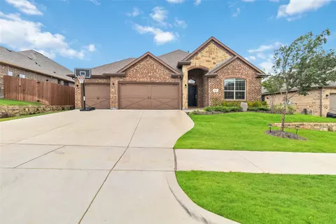 907 Hondo Ln, Mansfield, TX 76063