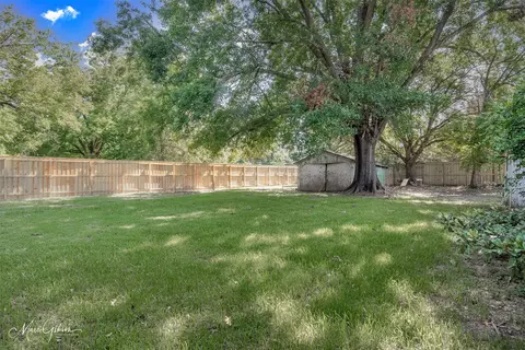 Exterior - 1023 Ringgold Ave, Coushatta, LA 71019 photo 4 of 6