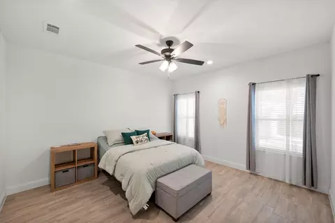 Bedroom - 921 E 3rd St, Springtown, TX 76082 photo 1 of 4